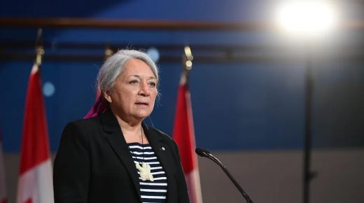 Première audience avec la reine pour la nouvelle gouverneure générale Mary Simon