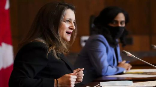 Le Canada impose des tarifs de 35 % à la Russie