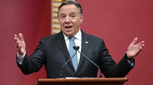 Les élus masculins de la CAQ obtiennent plus de responsabilités rémunérées que les femmes