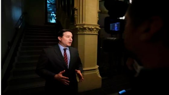 « Il y aurait des contraintes » à une enquête publique, dit le ministre Mendicino