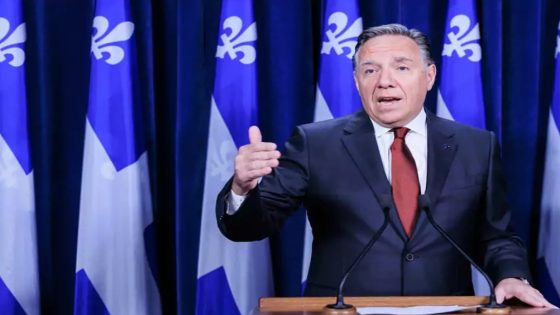 Legault envisage une « aide spéciale » pour les plus démunis