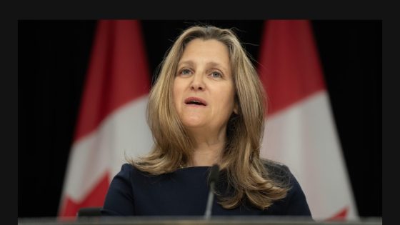 Une « grande majorité » du caucus libéral soutient Trudeau, selon Freeland