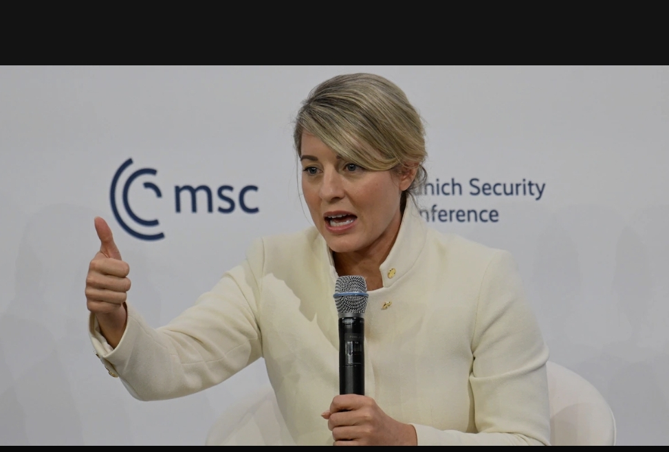 Le Canada s’oppose à la réintégration de la Russie au sein du G7, affirme Mélanie Joly