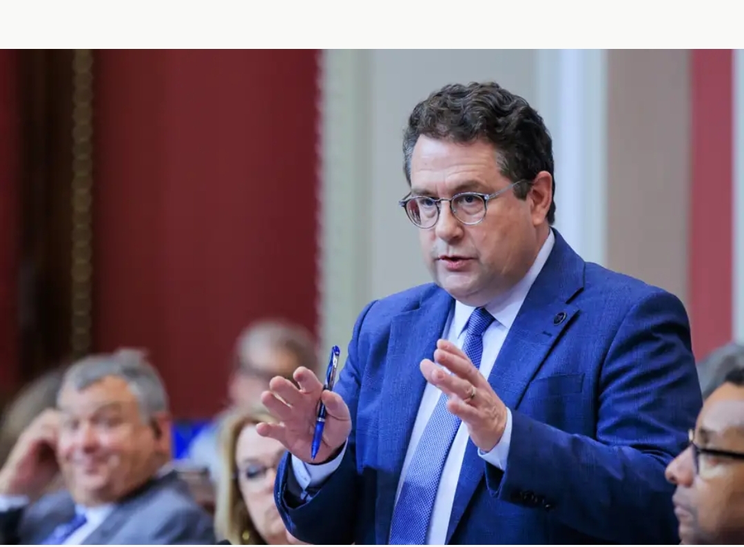 Le ministre Drainville doit déposer jeudi son projet de loi
