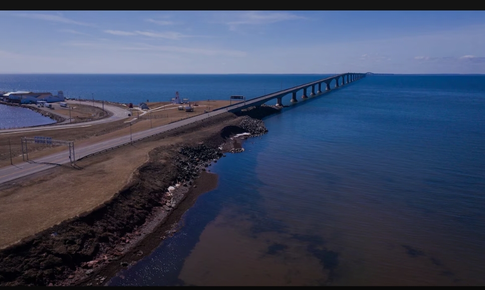 Les libéraux promettent de diminuer le prix du péage du pont de la Confédération
