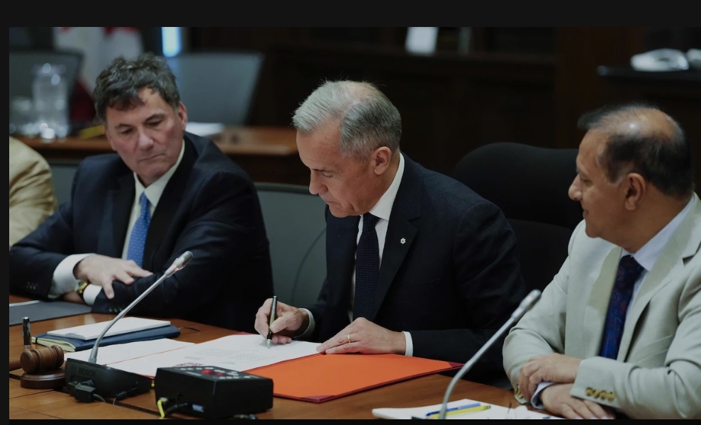 Carney réaffirme son engagement à réduire les impôts, mais renonce à présenter un budget