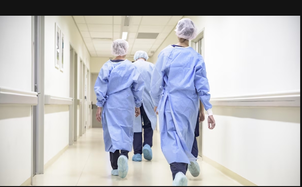 Interdiction des agences privées : le ministère de la Santé autorise des dérogations