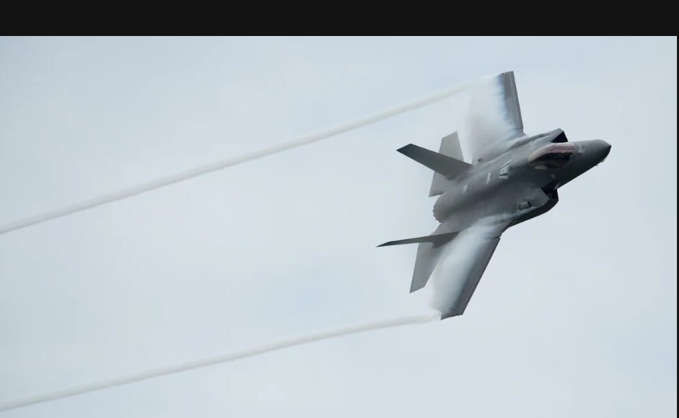 Ottawa envisage d’acheter des drones qui peuvent voler avec des F-35