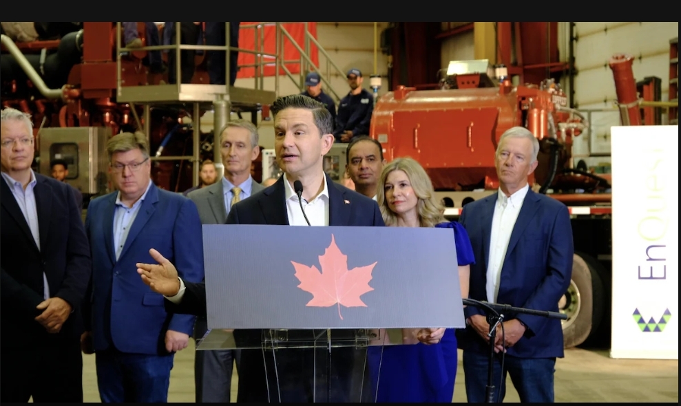 Poilievre met Carney au défi de permettre la construction de projets nationaux rapidement