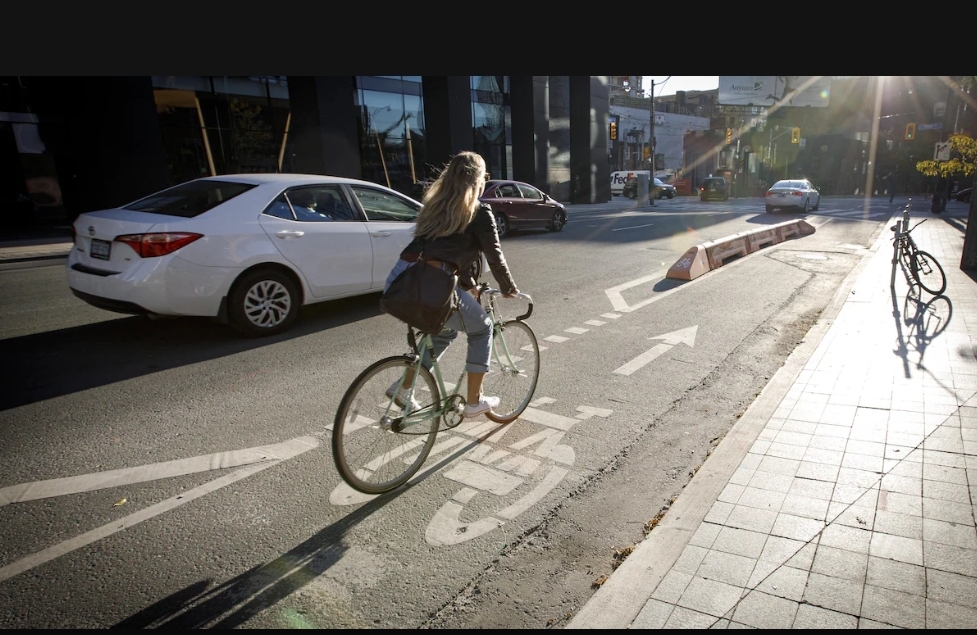 Retrait de pistes cyclables à Toronto : Doug Ford interjette appel