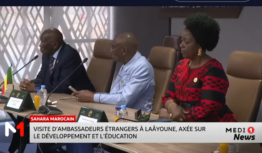 Visite d´ambassadeurs étrangers à Laâyoune, axée sur le développement et l´éducation