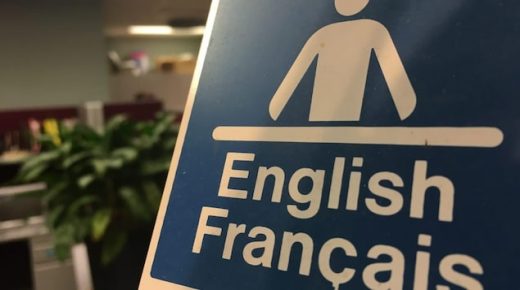 Langues officielles : les anglophones du Québec rejettent la position de Legault