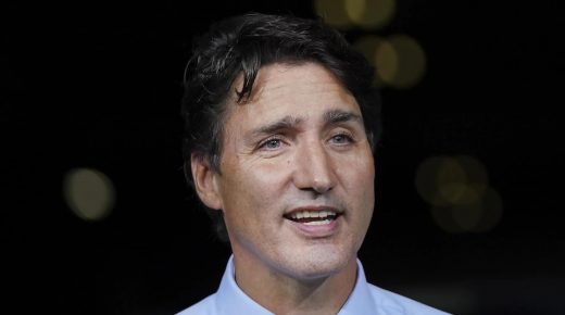 Pourquoi Justin Trudeau encourage-t-il le vote par la poste?