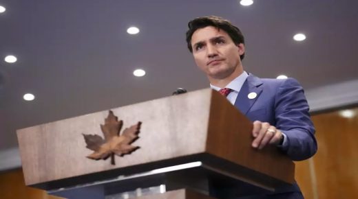 Trudeau se défend, puis passe à l’attaque