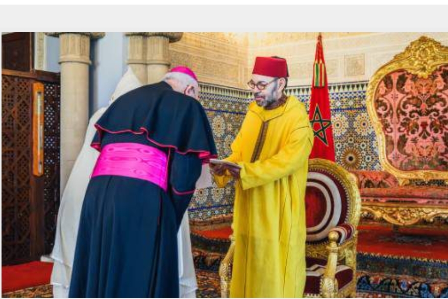 SM le Roi reçoit à Rabat plusieurs ambassadeurs étrangers