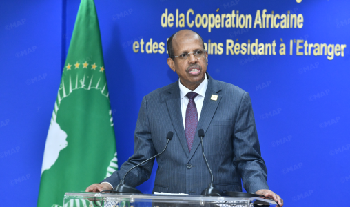 Le Président de la Commission de l’UA salue le rôle central du Maroc, sous le Leadership éclairé de SM le Roi, dans la défense des causes africaines