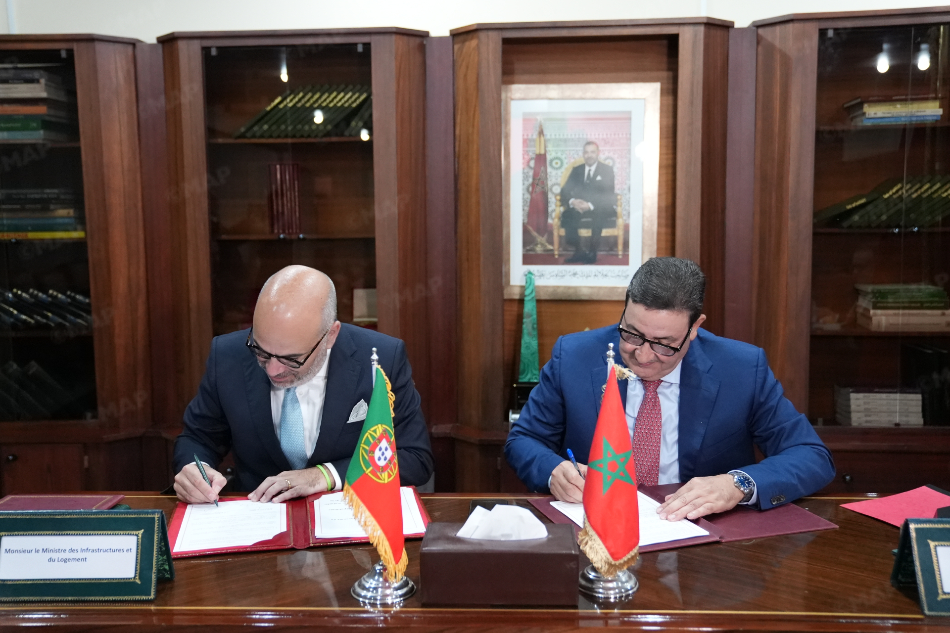 Maroc-Portugal : Signature d’un accord de reconnaissance réciproque des permis de conduire
