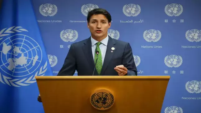 Trudeau condamne l’escalade de violence de Poutine en Ukraine et ses menaces nucléaires