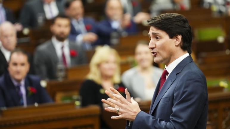 « Honte aux Québécois! » : les libéraux attaquent les conservateurs sur l’avortement