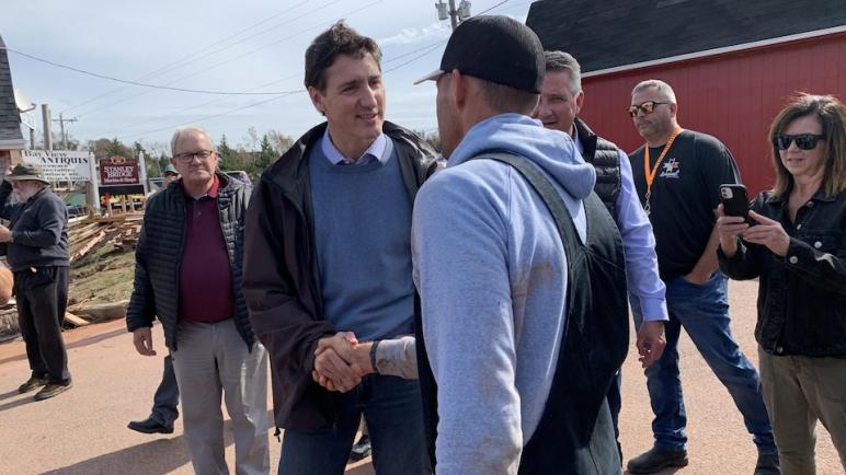 Justin Trudeau en Atlantique pour constater les dégâts après la tempête Fiona